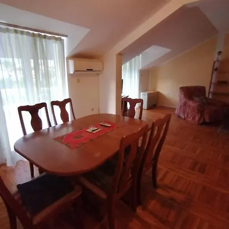 Apartman Oki *